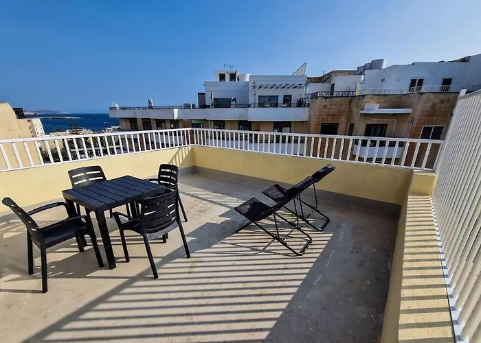 Comfy And Cosy. St. Paul's Bay