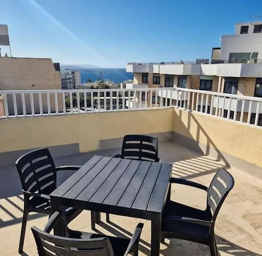 Comfy And Cosy. * St. Paul's Bay